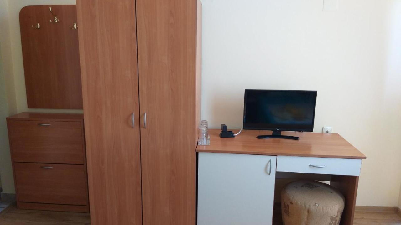 Ivanovi Guest House Primorsko Luaran gambar