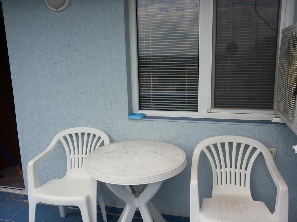 Ivanovi Guest House Primorsko Bilik gambar